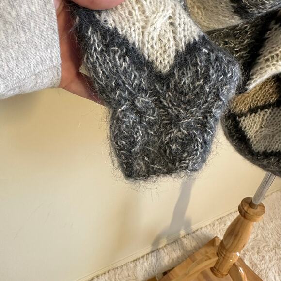 Outback Red loose knitted mohair blend long sleeve oversized cardigan Sz L - Picture 5 of 8